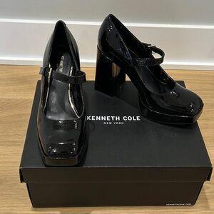 Kenneth Cole Brynne Black Patent Mary Jane Heels